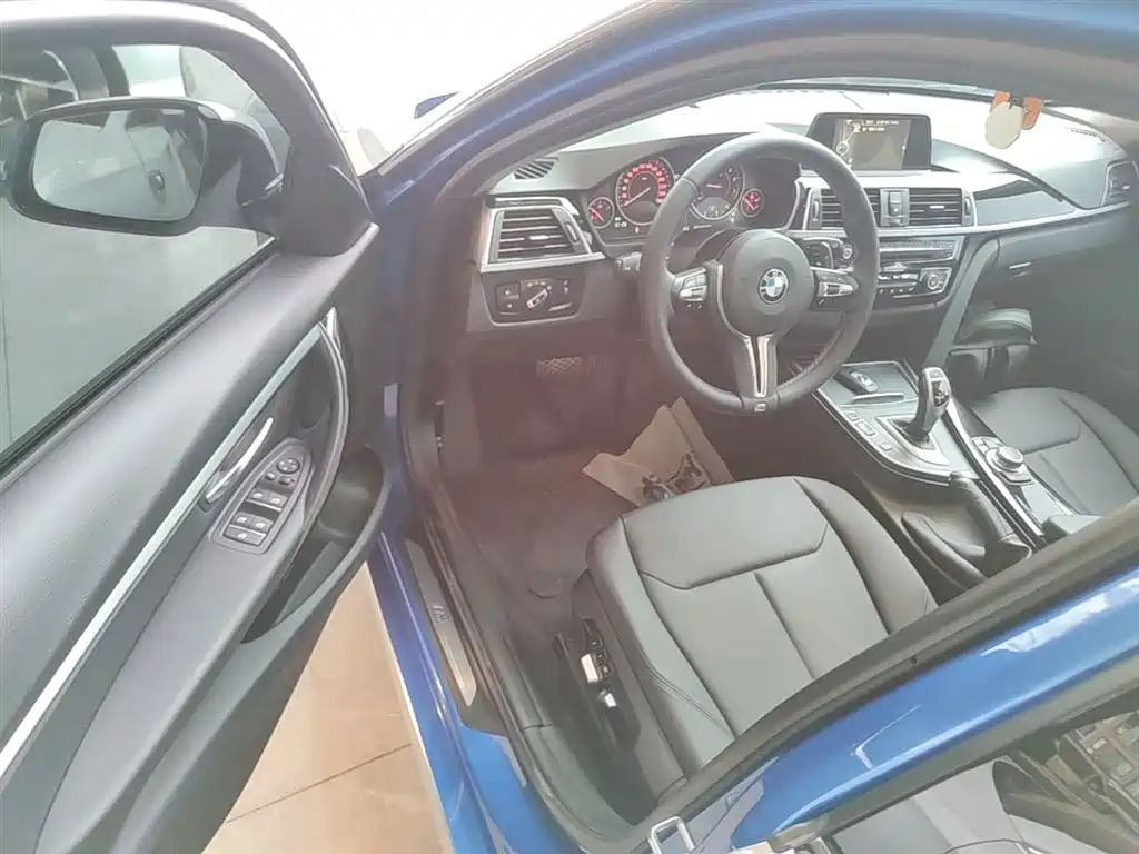 BMW 3 Series 2017 320Li M Sport фото 16