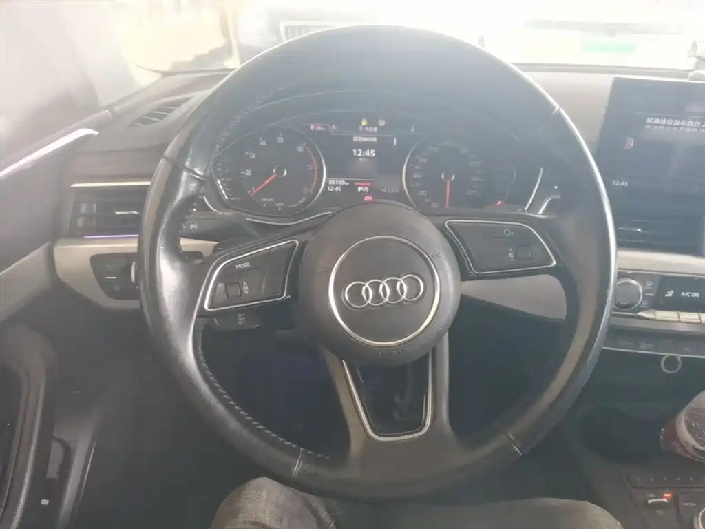 Audi A4L 2017 40 TFSI Fashion Edition фото 11