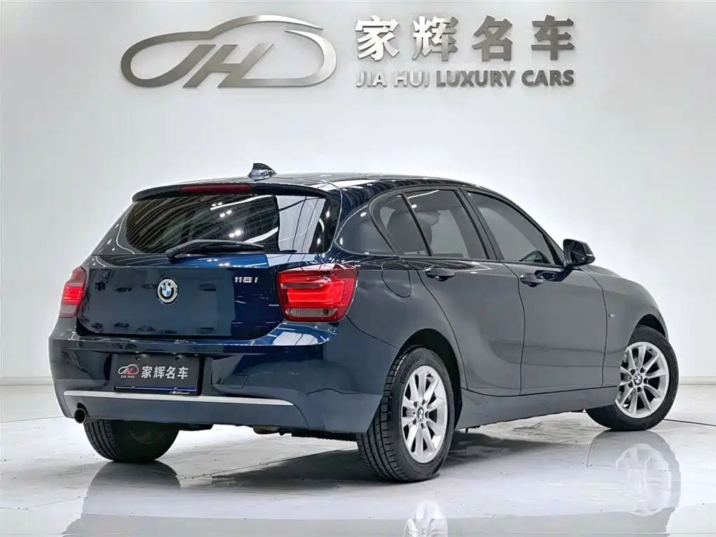 BMW 1 Series (Import) 2013 Facelift 116i Urban Model фото 7