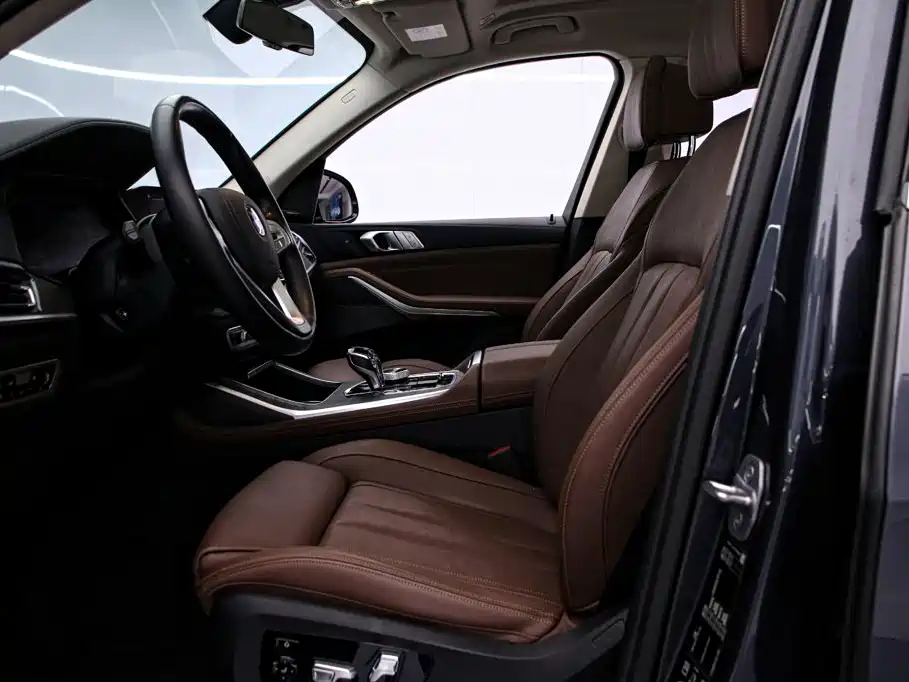 Photo 15 - BMW X7
