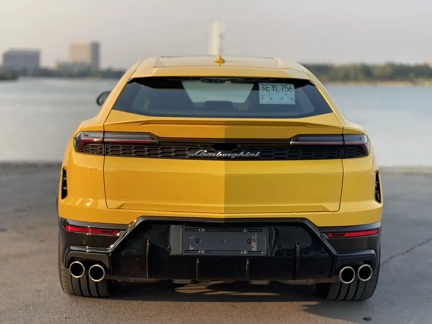 Lamborghini Urus SE 2026 2025 4.0T Standard Edition