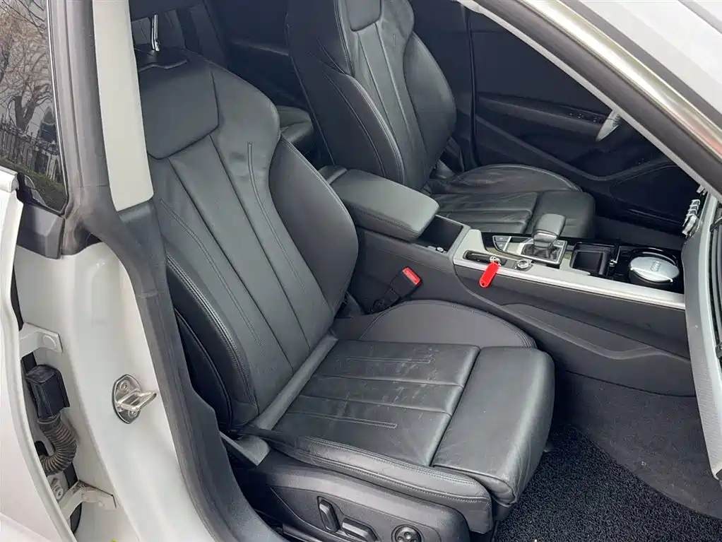 Audi A5 (Import) 2023 Sportback 40 TFSI Fashion Dynamic фото 7