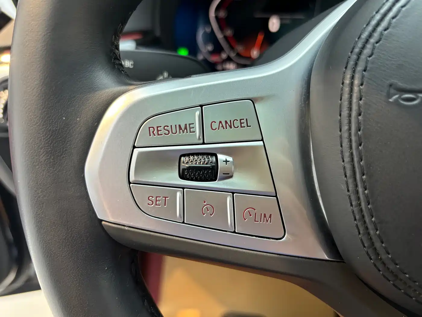 BMW 5 Series 2022 Model Second Facelift 525Li M Sport Package фото 11