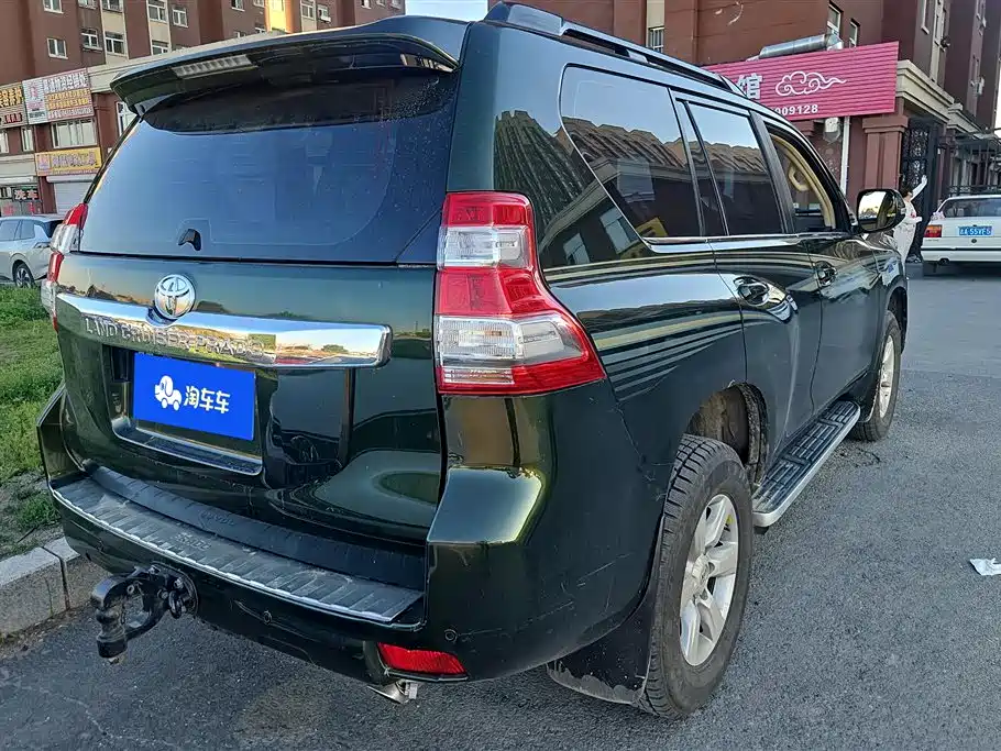 Toyota Prado 2014 4.0L Automatic TX-L фото 3