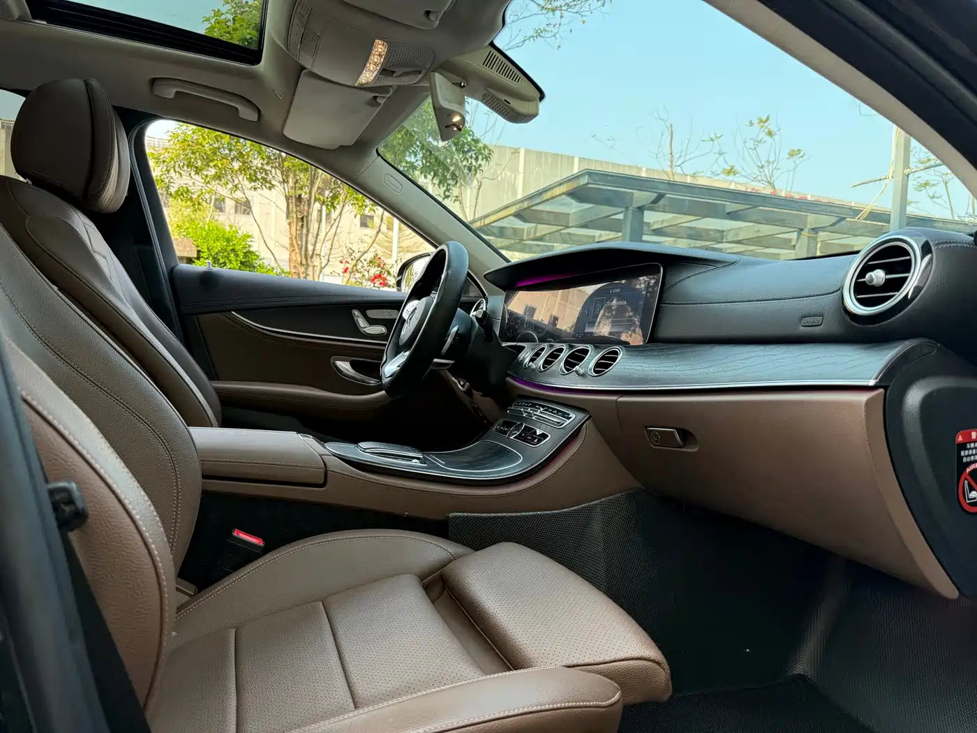Mercedes-Benz E-Class 2019 E 200 L Sport фото 11