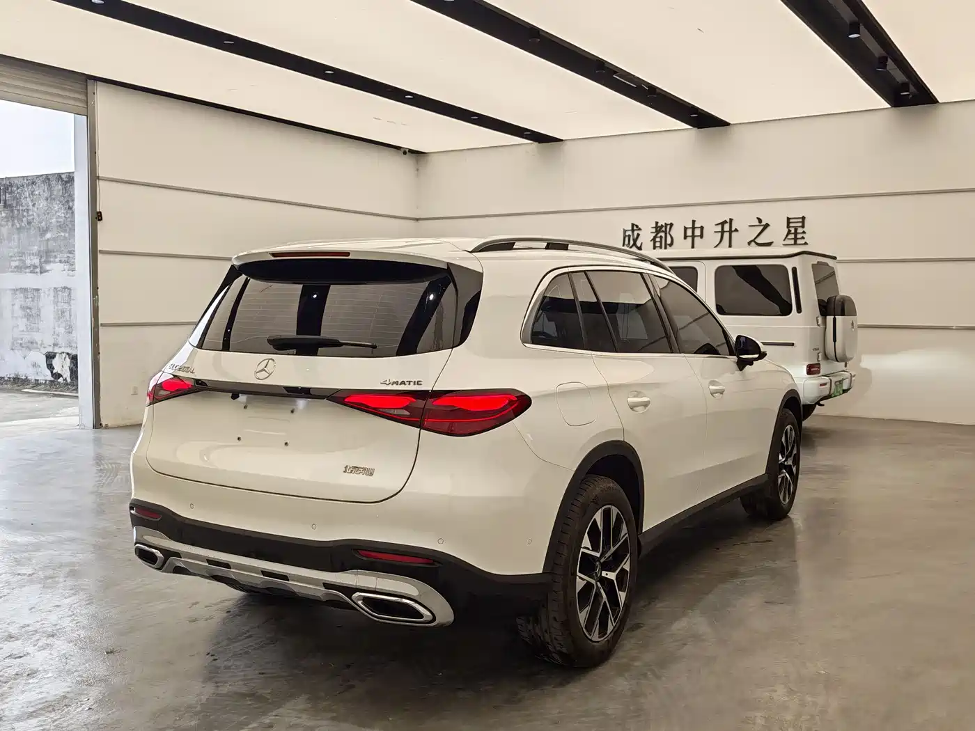 Mercedes-Benz GLC 2023 GLC 260 L 4MATIC Sport 5-seater фото 6