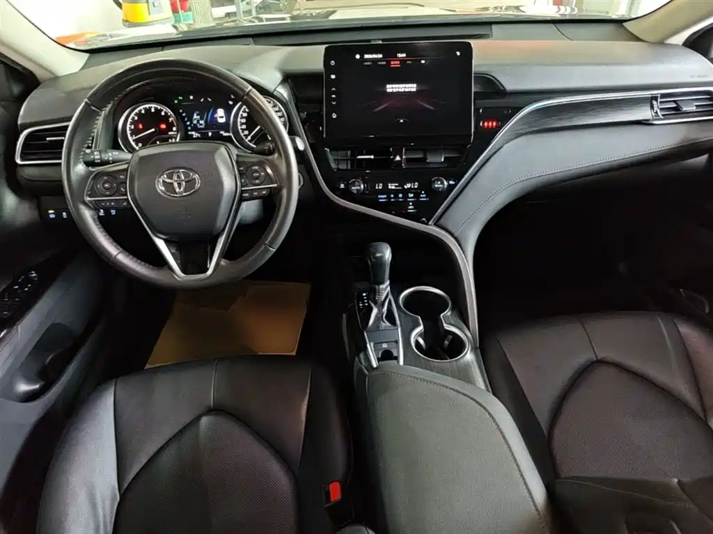 Toyota Camry 2021 2.0G Luxury Edition фото 10