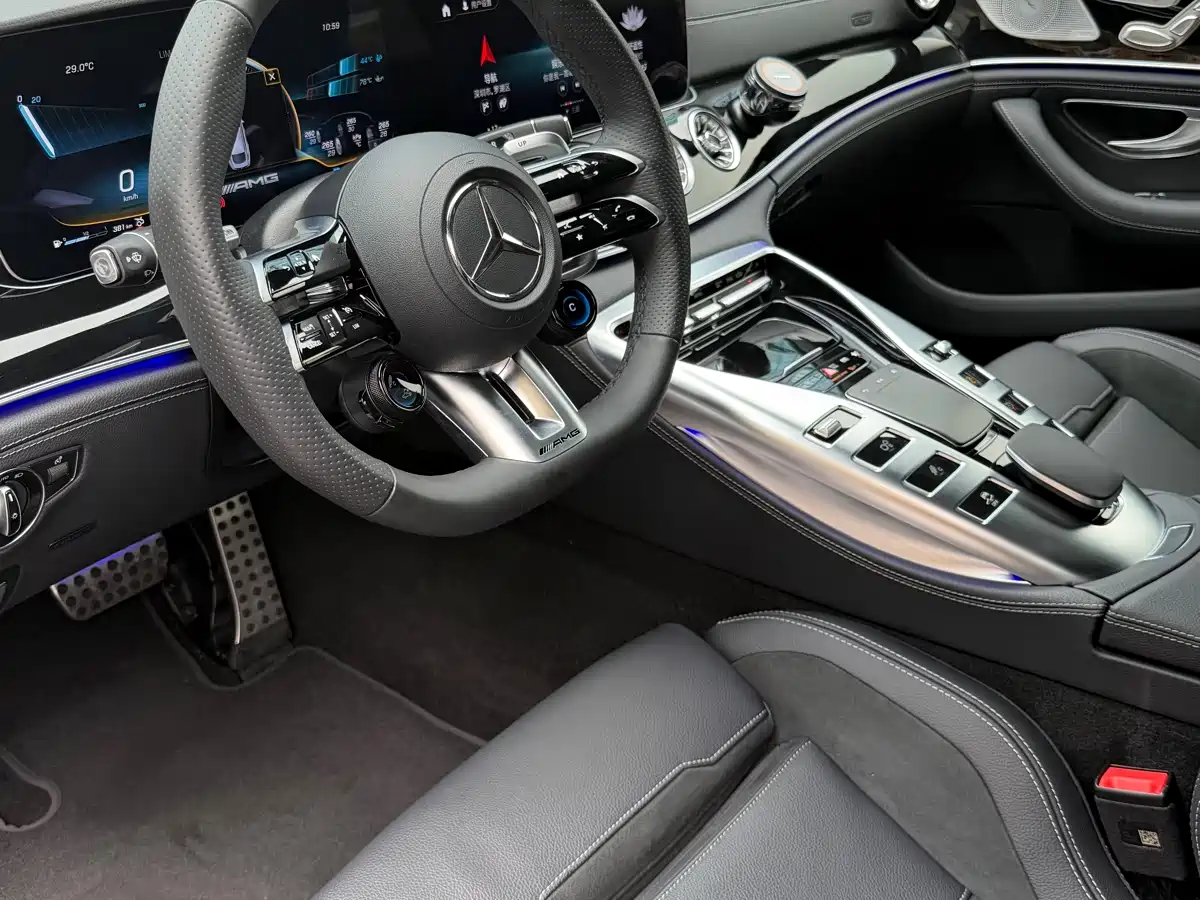 MERCEDES-BENZ AMG GT