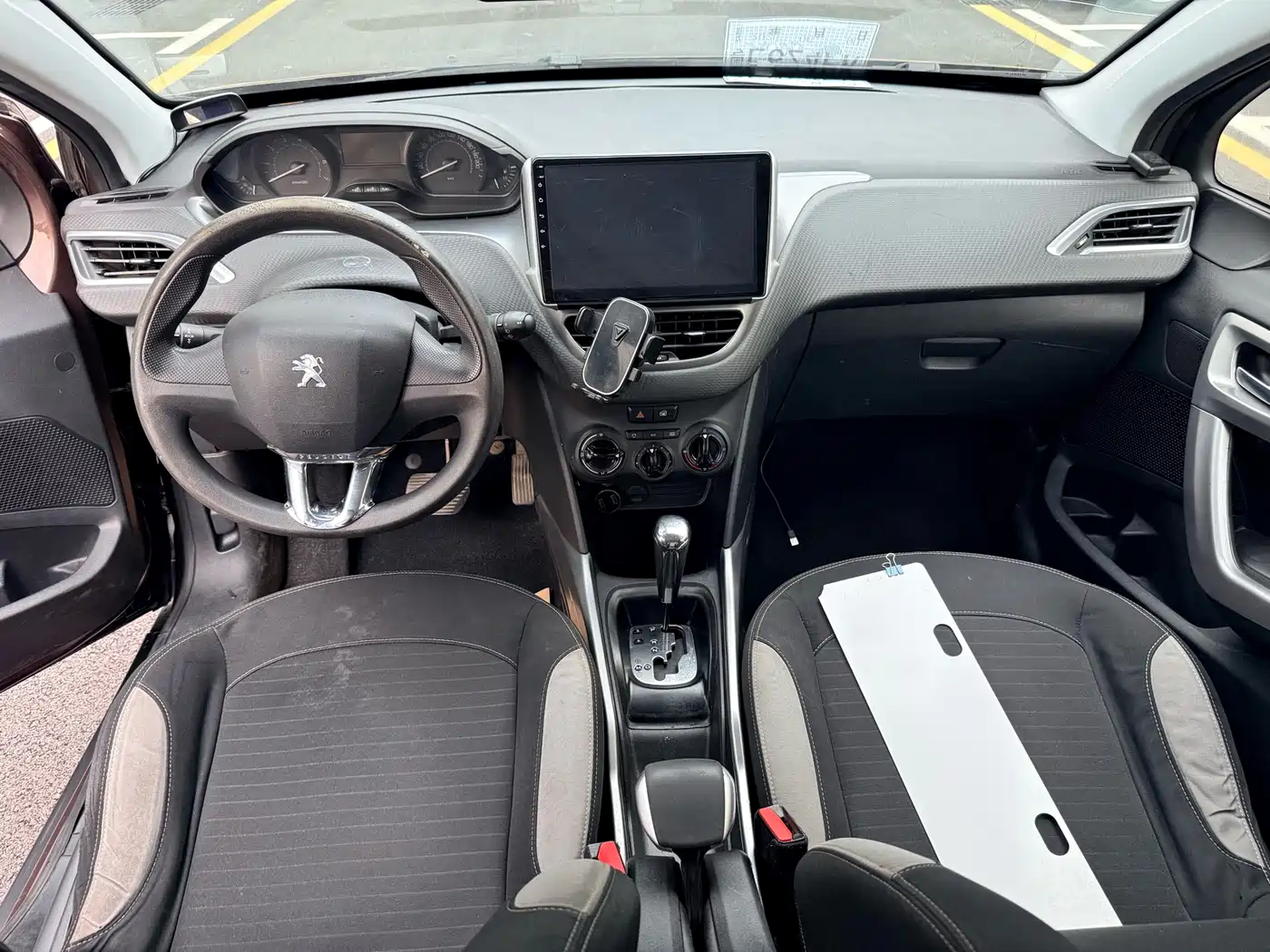 Peugeot 2008 2016 230THP Automatic Fashion фото 5