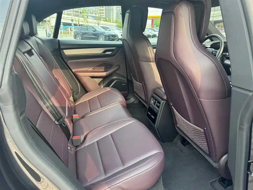 Porsche Macan EV 2024 Macan 4 фото 13