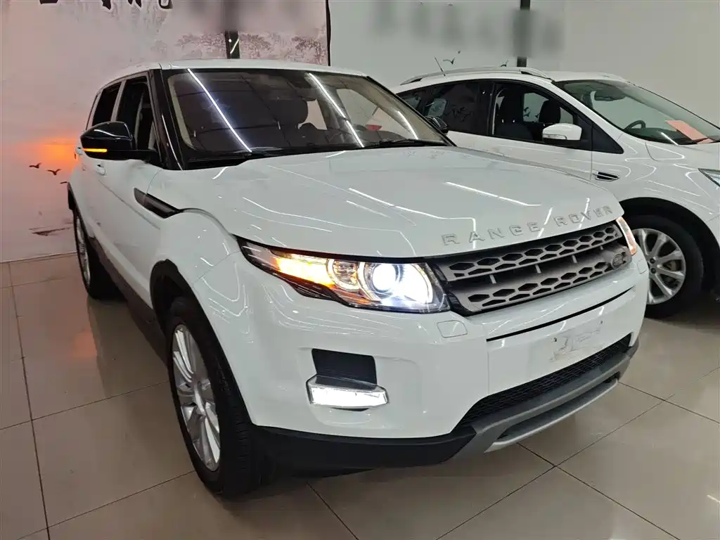 Land Rover Range Rover Evoque 2015 2.0T 5-Door Intelligent Edition фото 22