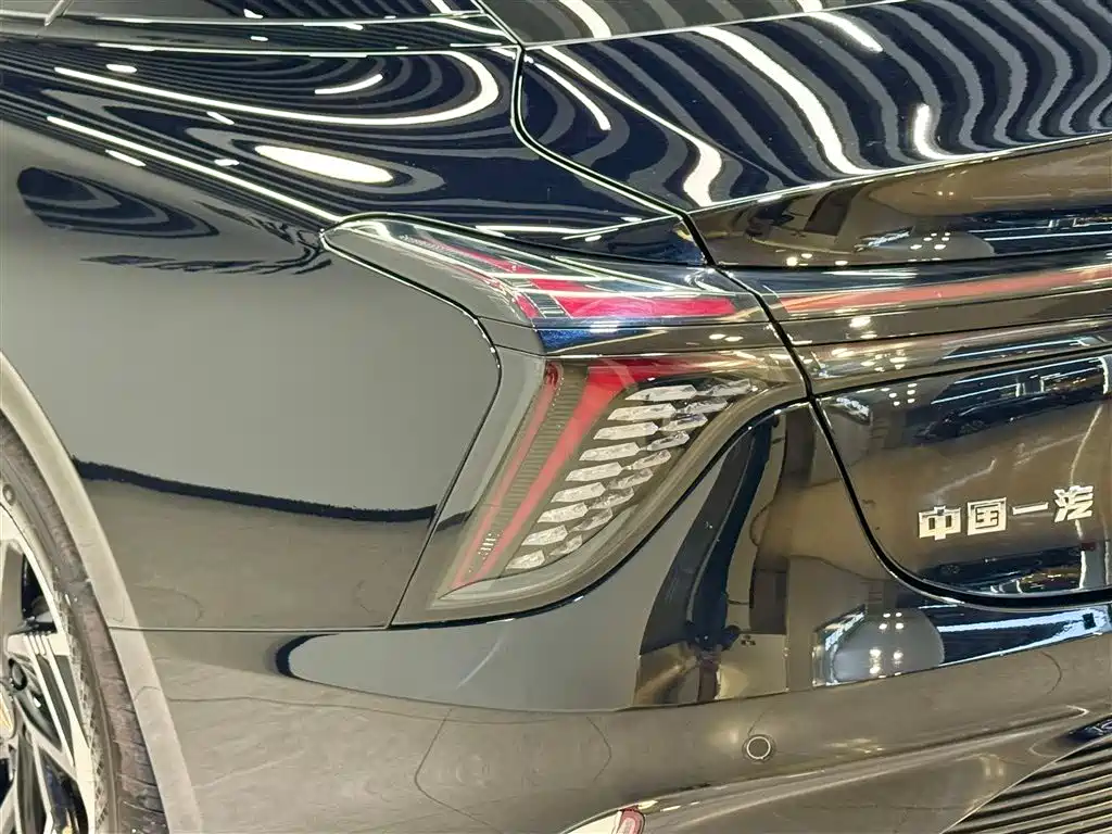Hongqi H6 2023 2.0T Comfort Edition фото 8