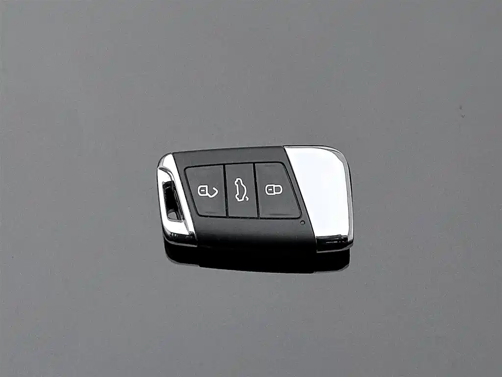 Volkswagen Magotan 2018 330TSI DSG Leading фото 19