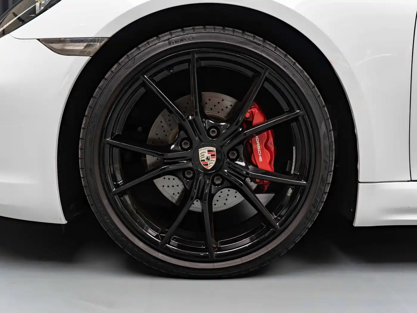 Porsche 718 2018 Cayman 2.0T фото 5