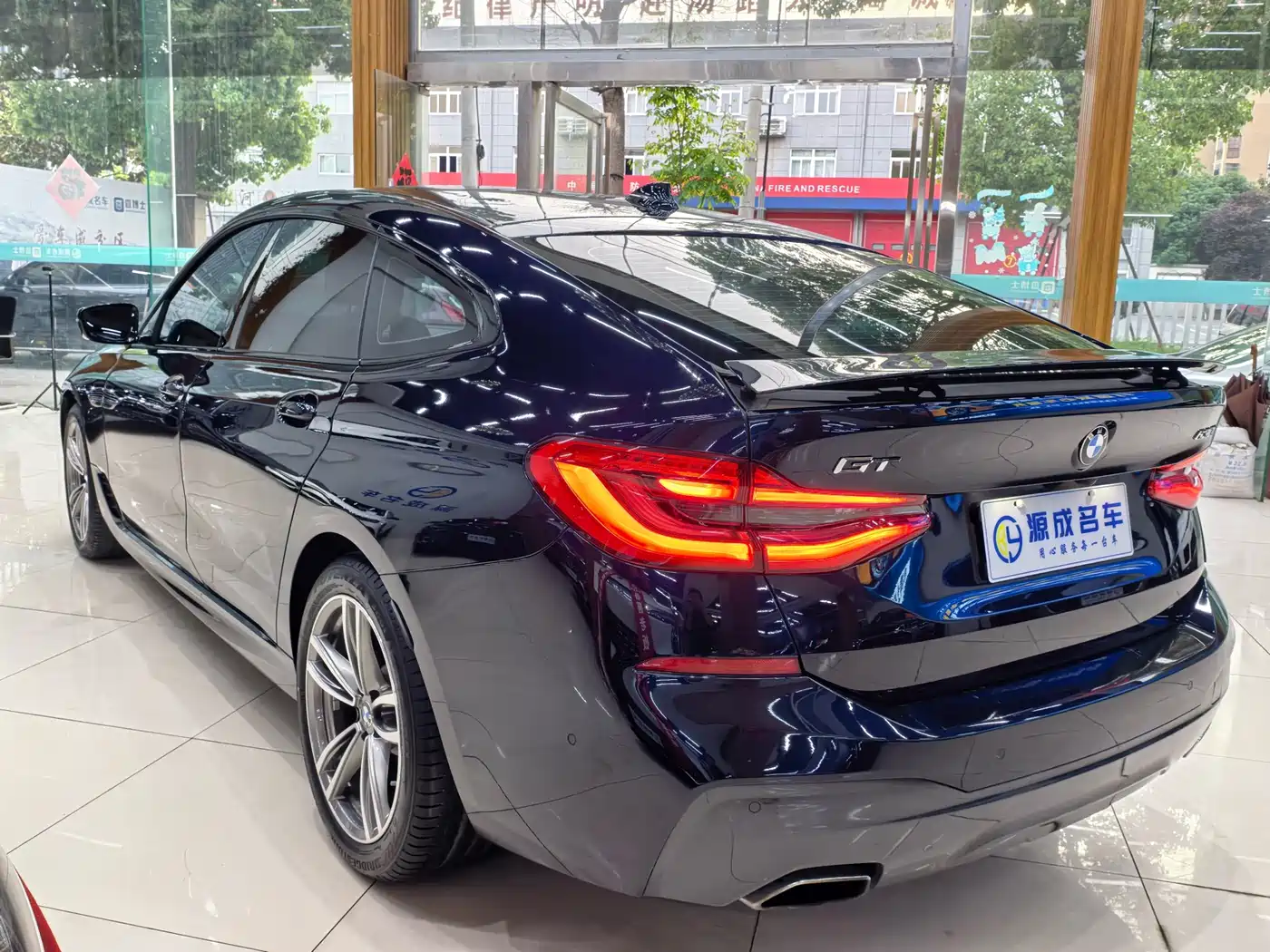 BMW 6 Series GT 2019 630i M Sport Package фото 6