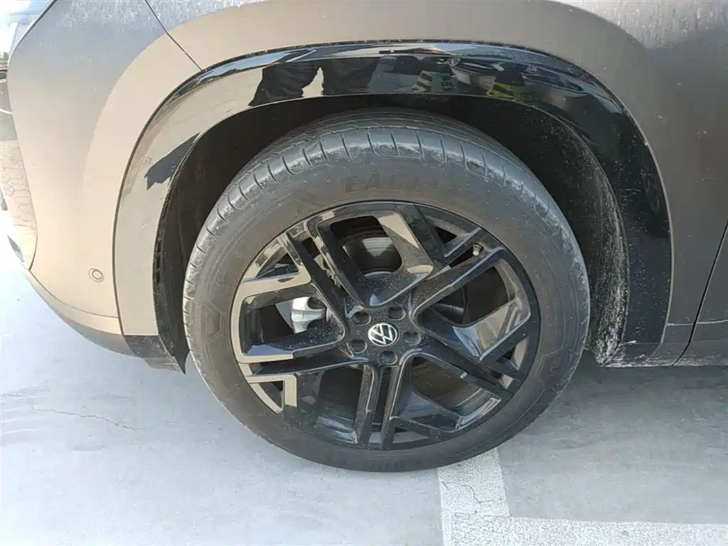 Volkswagen Teramont 2025 Teramont Pro 450TSI 4WD Summit Edition фото 23