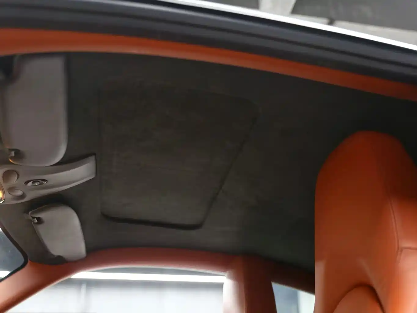 Porsche 911 2010 Carrera 3.6L фото 18