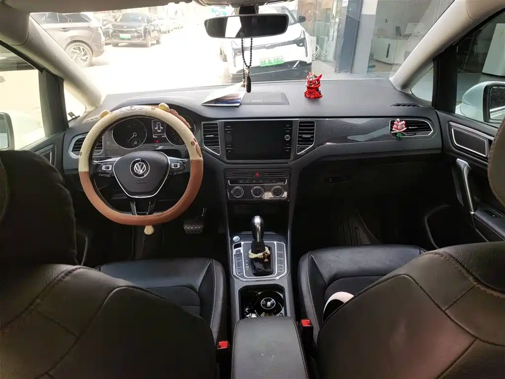 Volkswagen Golf Sportsvan 2018 280TSI Automatic Luxury фото 6