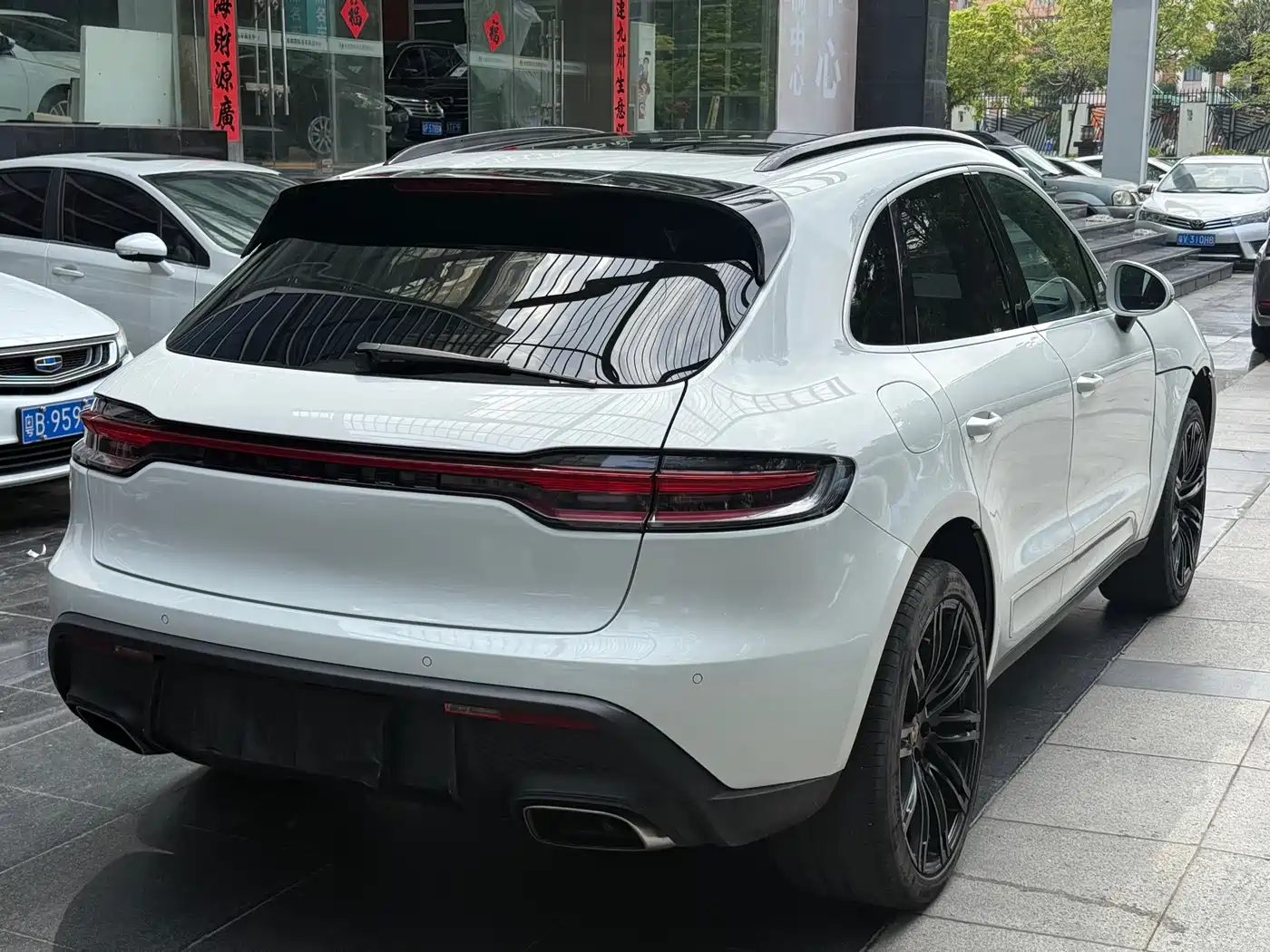 Porsche Macan 2022 Macan 2.0T фото 12