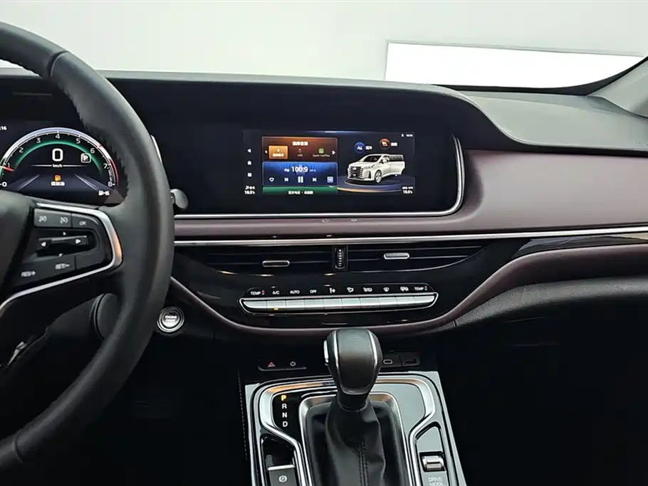 GAC Trumpchi Trumpchi M6 2023 PRO 270T DCT Luxury Edition фото 13