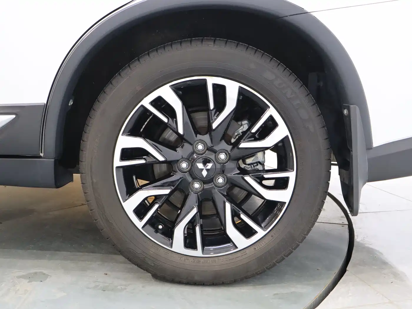 Mitsubishi Outlander 2019 2.4L 4WD Deluxe Edition 5-Seater China VI фото 10