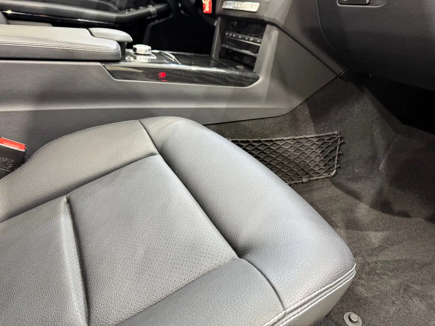 Mercedes-Benz E-Class 2014 E 260 L Sport фото 33