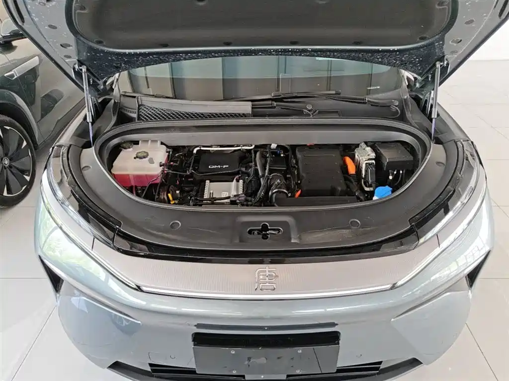 BYD Tang L 2025 DM 175KM Drone Player Edition фото 10