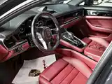 Photo 4 - Porsche Panamera