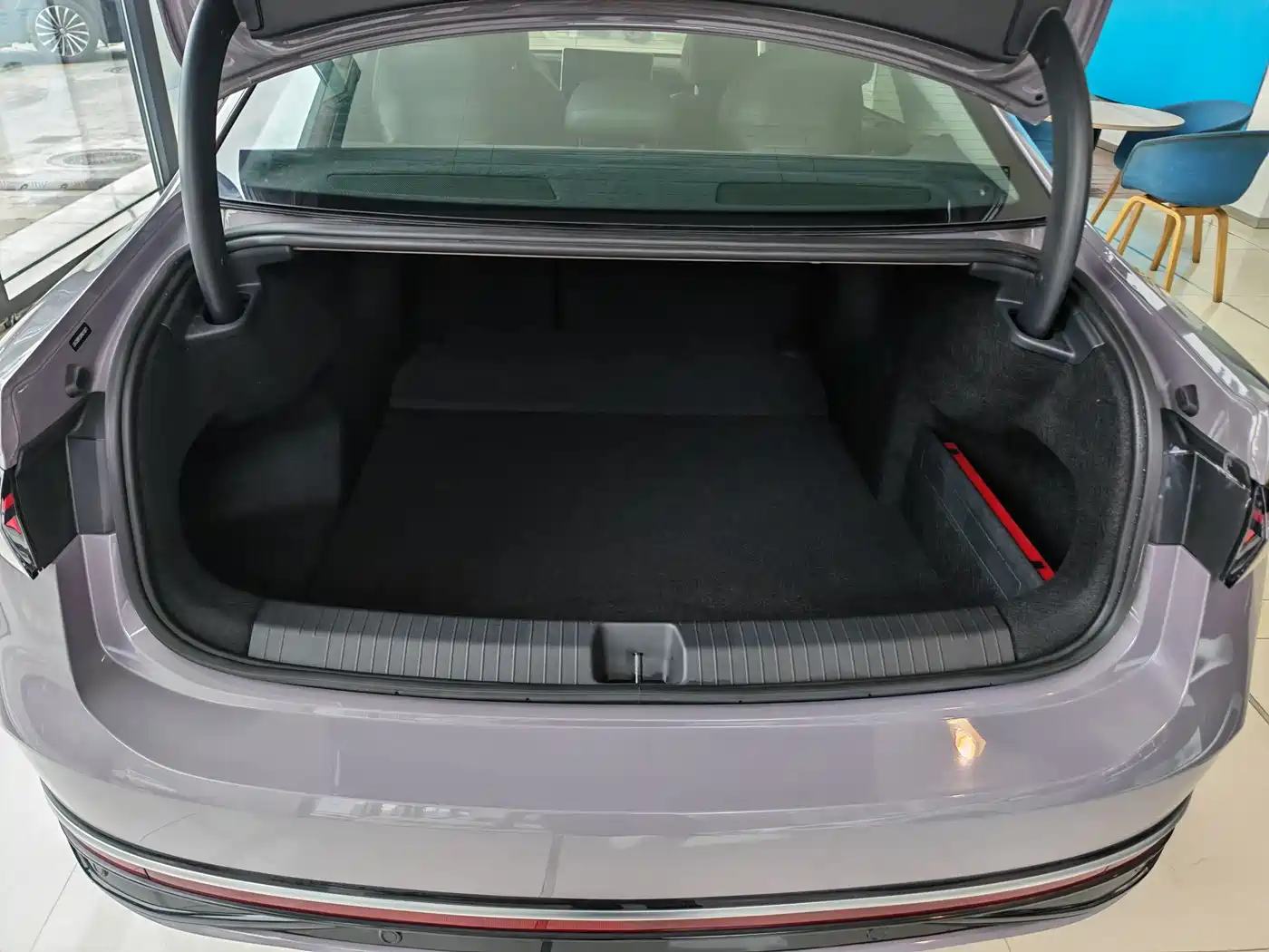 Volkswagen Passat 2025 Model Pro 380TSI Starlight Dragon Premium Edition фото 4