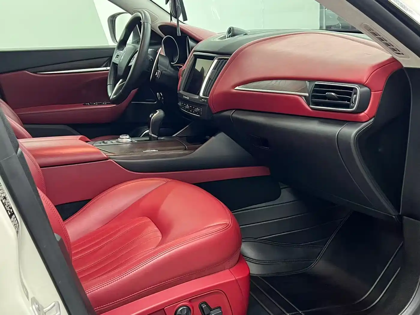 Maserati Levante 2016 2016 3.0T Standard