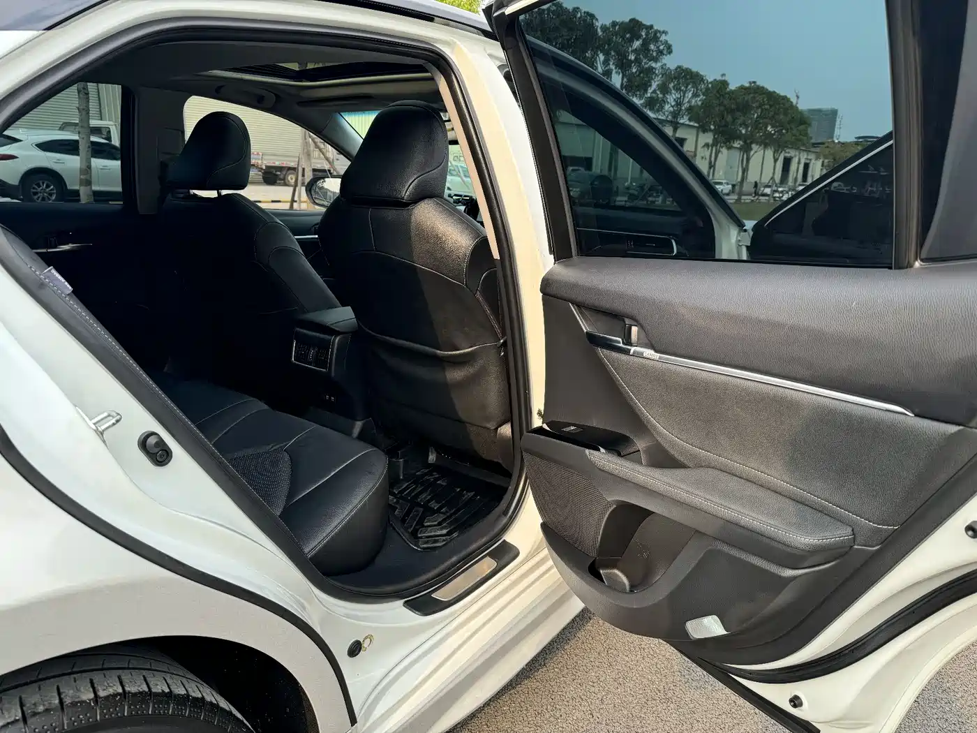 Toyota Camry 2021 2.5S Feng Shang Edition фото 24