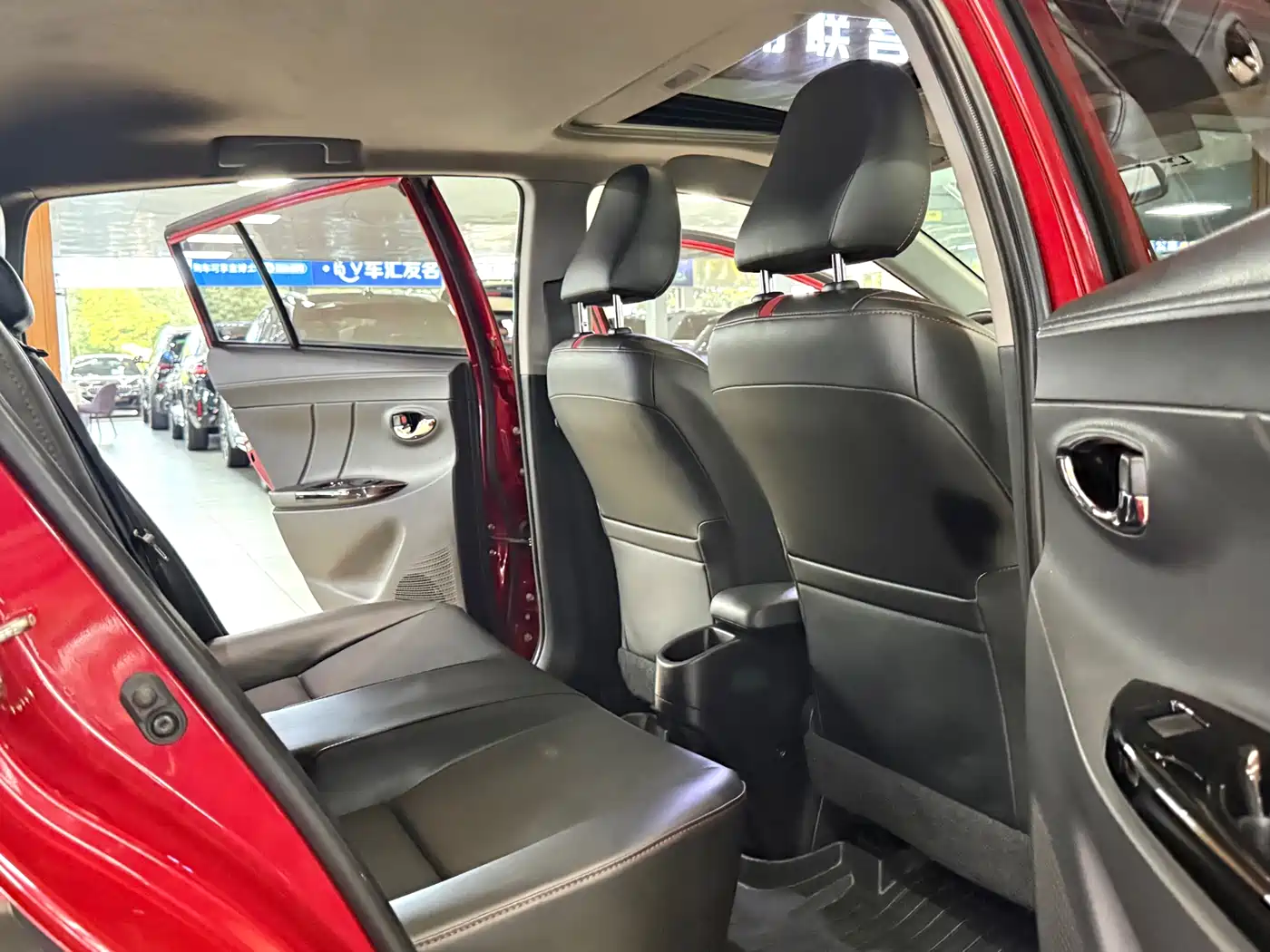 Toyota YARiS L Zhi Xuan 2020 1.5L CVT Premium Edition фото 10