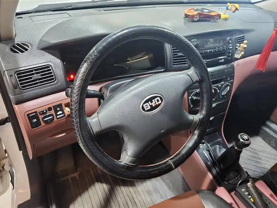 BYD F3 2013 Energy-saving Edition 1.5L Manual Comfort фото 15
