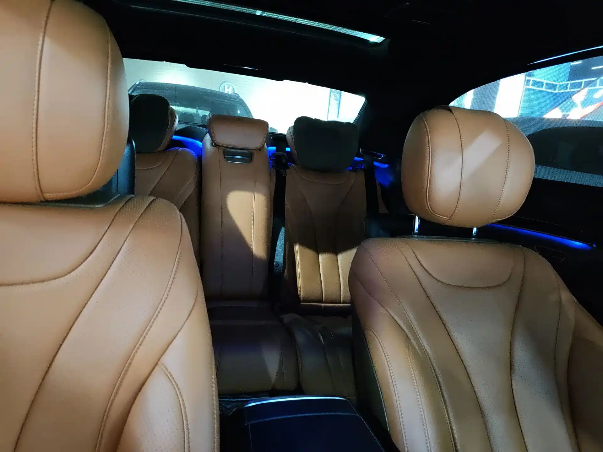 Фото 11 - Mercedes-Benz S-Class