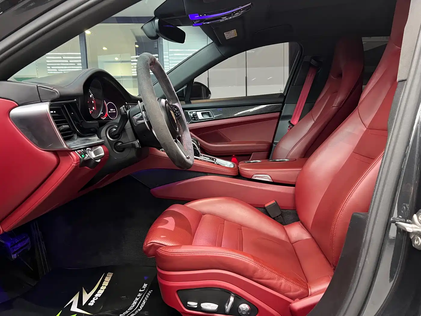 Porsche Panamera 2017 Panamera 4 Sport Turismo 3.0T фото 7
