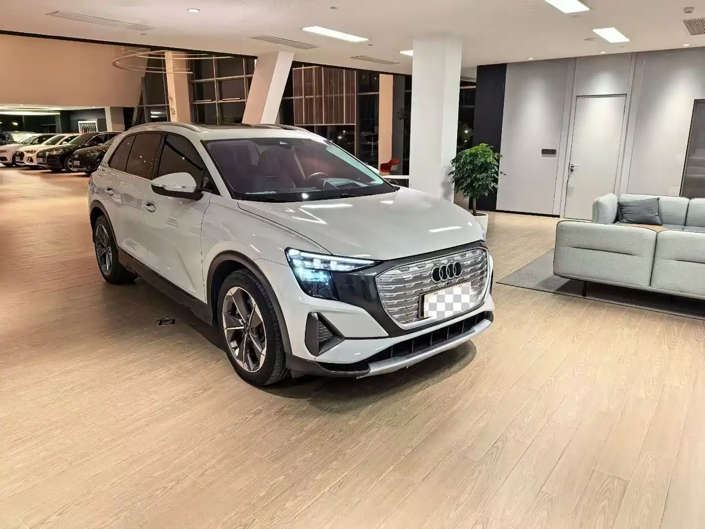 Audi Q5 e-tron 2023 2022 40 e-tron Starlight Edition Brocade Package