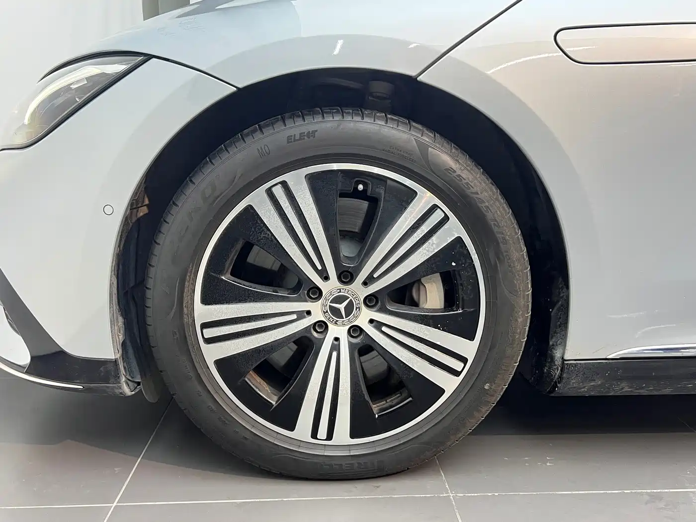 Mercedes-Benz EQE 2025 2025 Model 500 4MATIC Luxury Edition