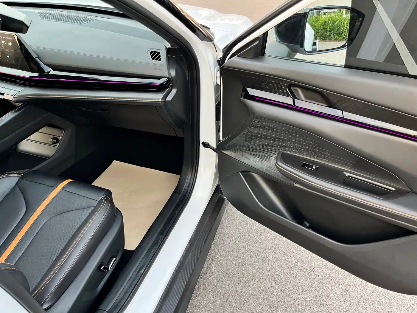 CHANGAN UNI-V