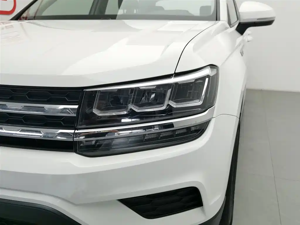 Volkswagen Tharu 2021 Model 280TSI 2WD Trend Edition фото 7