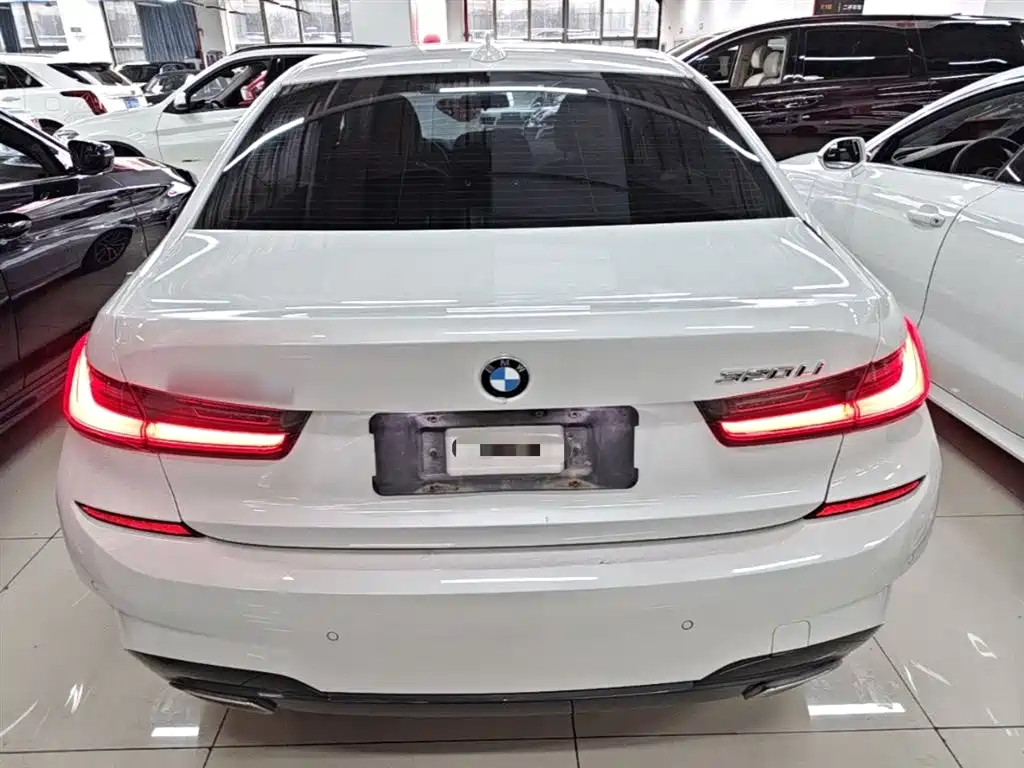 BMW 3-SERIES