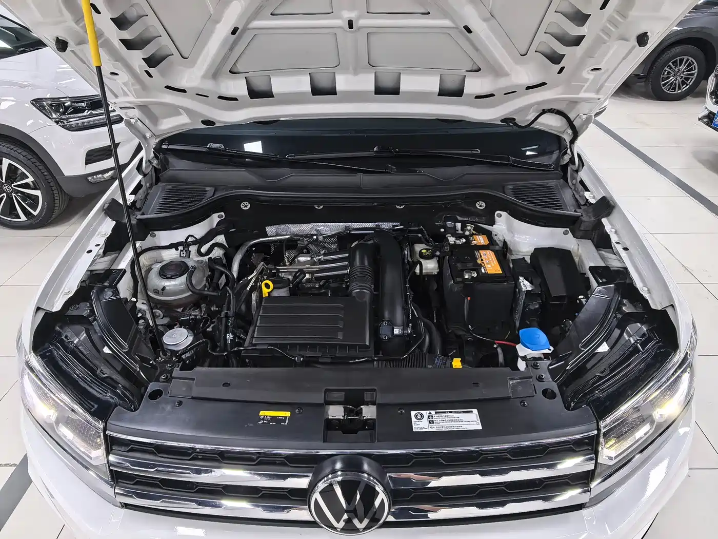 Volkswagen Tharu 2022 280TSI FWD Luxury Edition фото 19