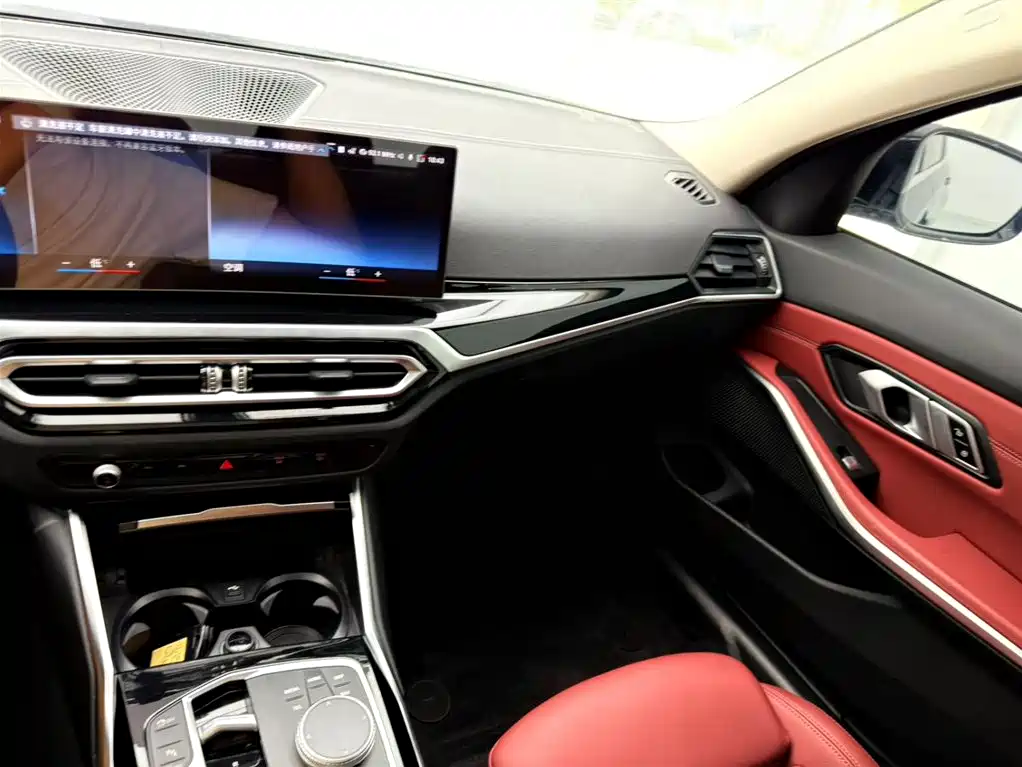 BMW 3 Series 2023 320Li M Sport Package фото 12