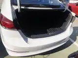 Photo 19 - Hyundai Elantra