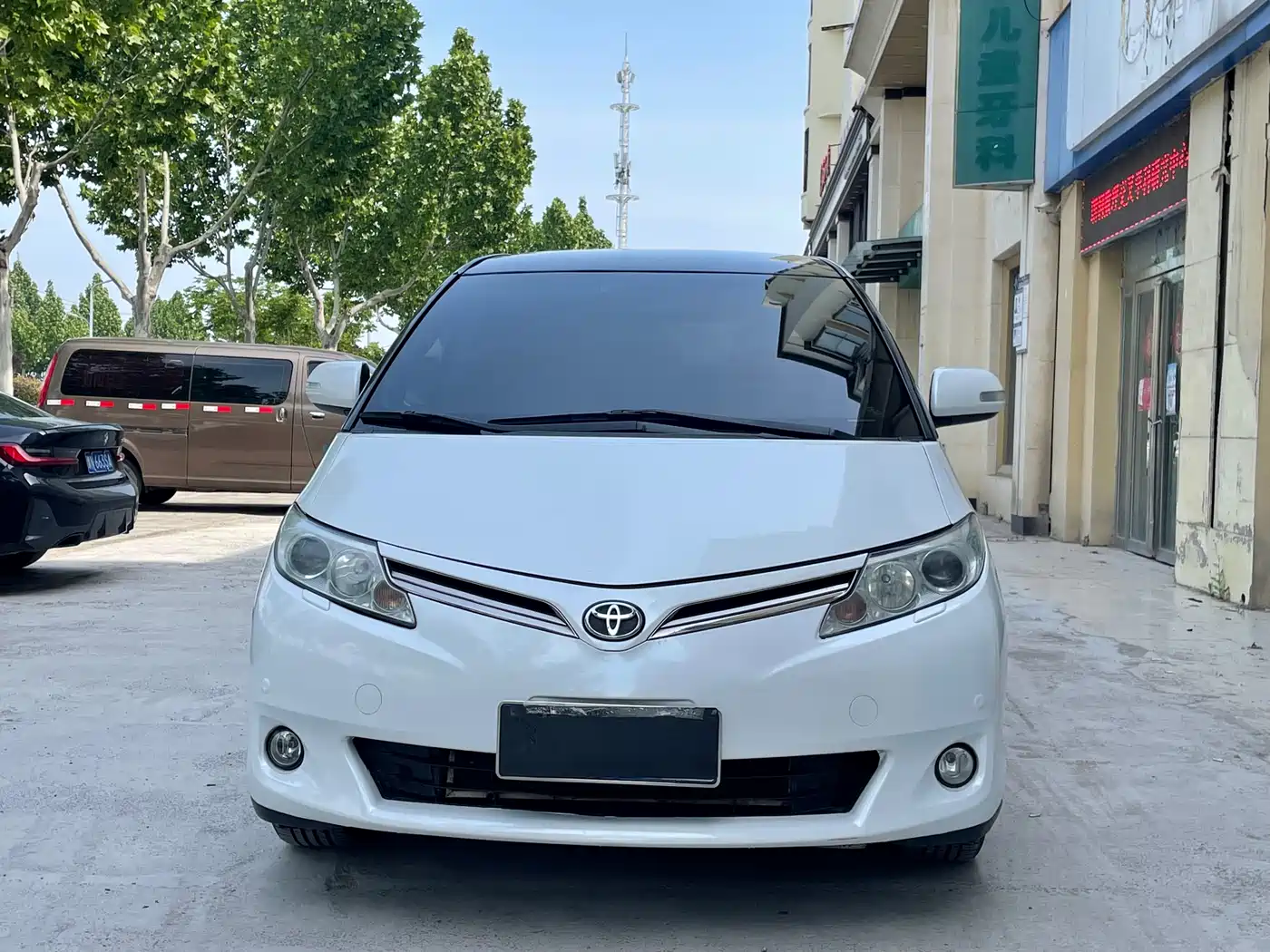 Toyota Previa 2006 Model 2.4L 7-Seater Luxury Edition фото 2