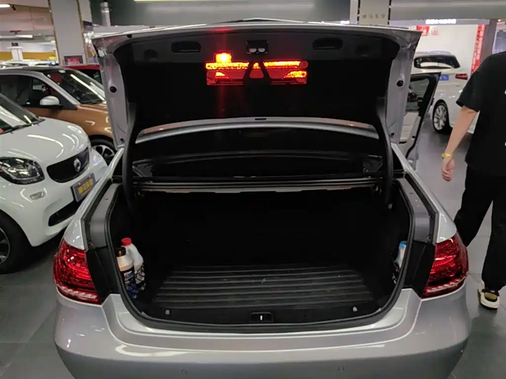 Mercedes-Benz E-Class 2015 E 260 L фото 19