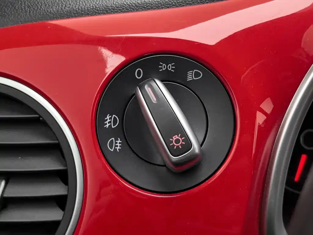 Photo 21 - Volkswagen Beetle