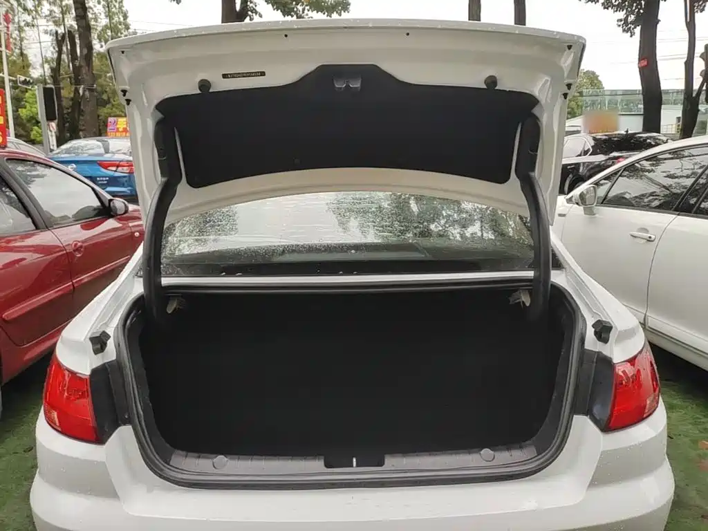 Geely Emgrand GL 2019 2019 1.4T CVT Premium Smart Edition