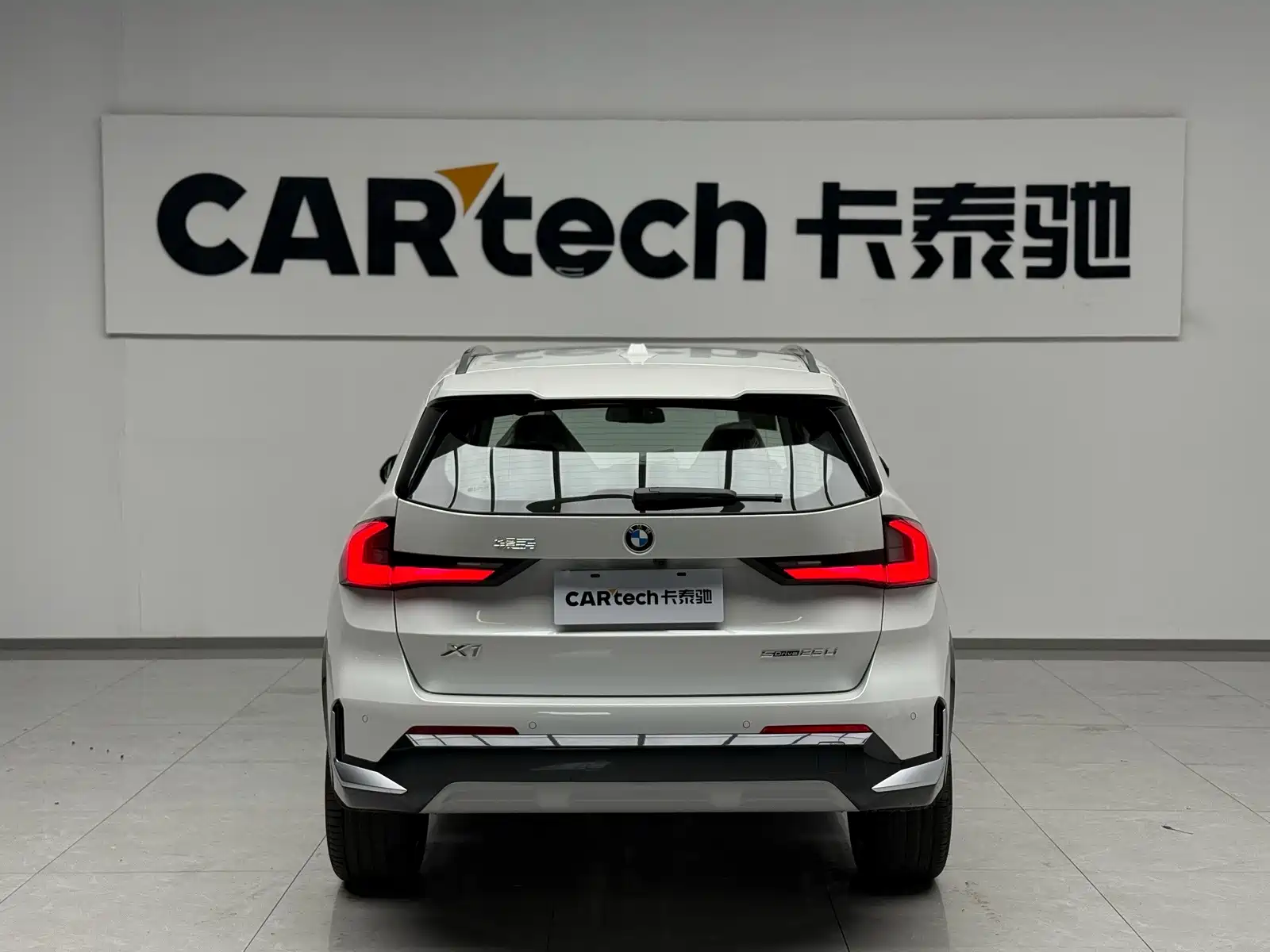 Фото 3 - BMW X1