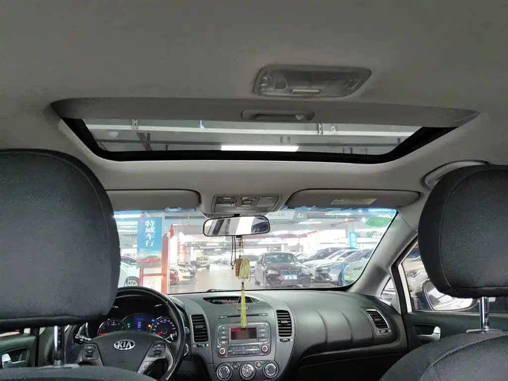 Kia K3 2015 1.6L Automatic GLS фото 12