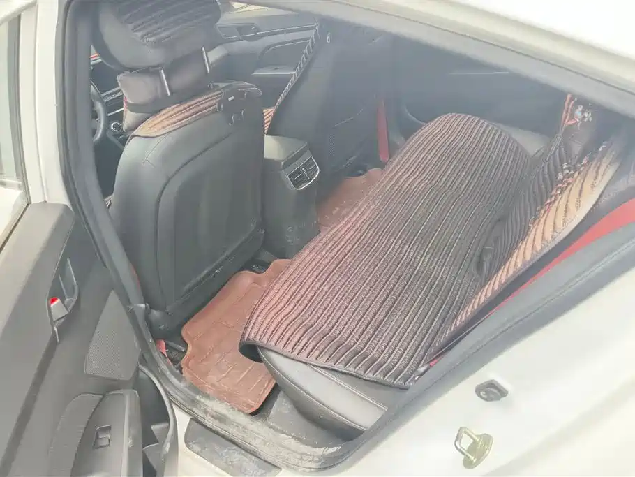 Hyundai Elantra 2020 1.4T DCT Dynamic·Vitality фото 11